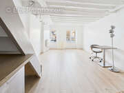 Appartement à PARIS-1E