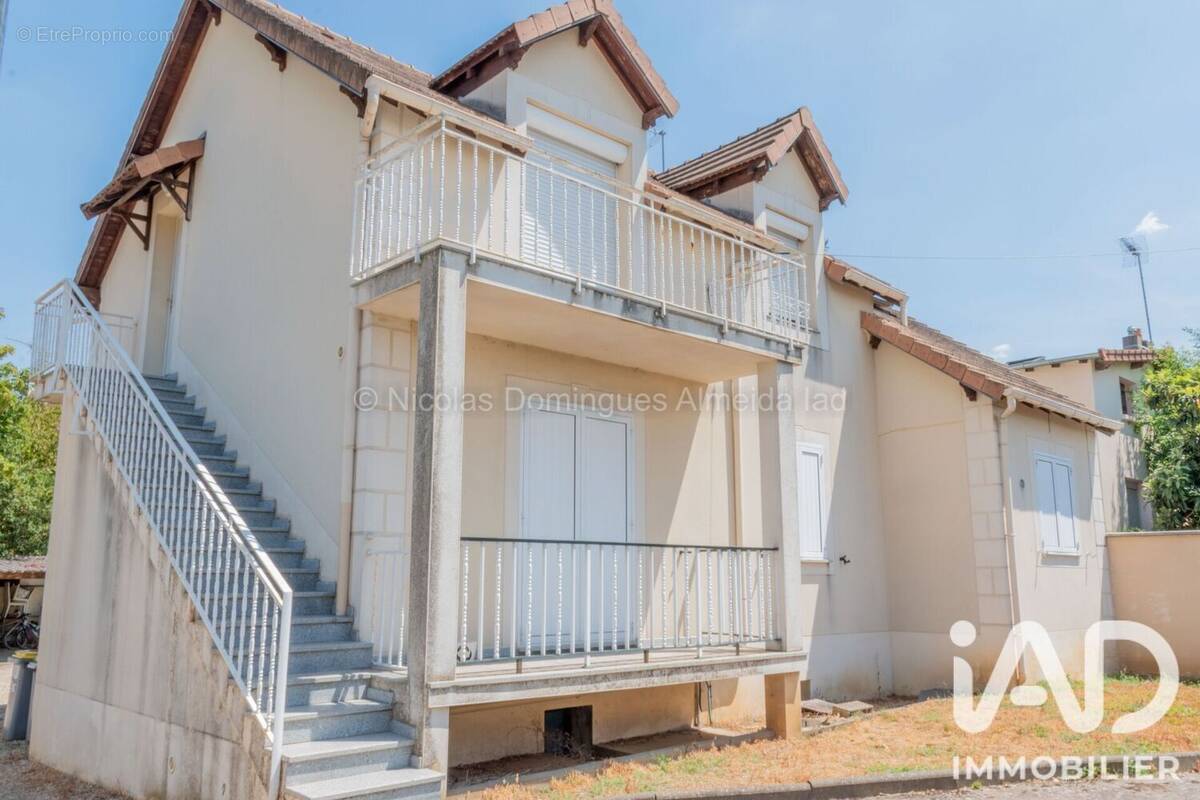 Photo 1 - Maison à VIGNEUX-SUR-SEINE