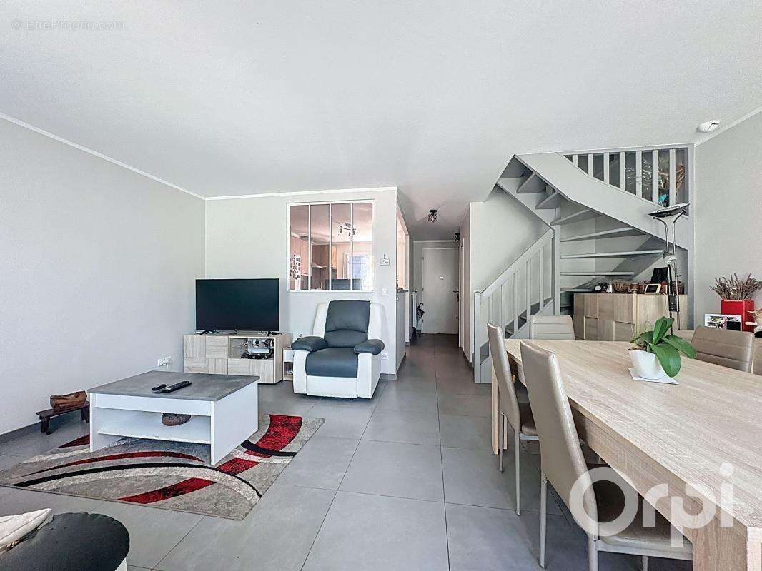 Maison à VILLENEUVE-LOUBET