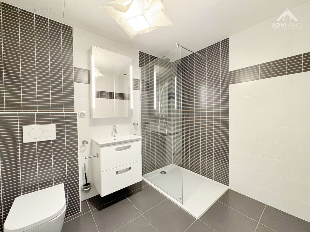 Appartement à SAINT-GENIS-POUILLY