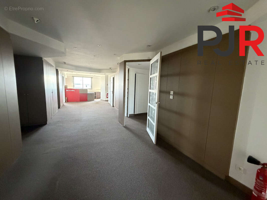 Commerce 427 m² à Vandoeuvre-Les-Nancy  - photo 2