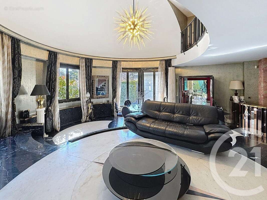 Photo 4 - Maison à THIAIS