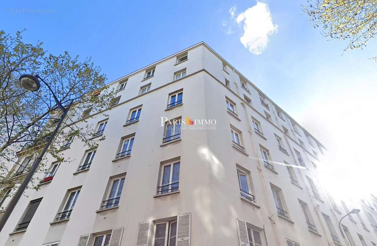 Appartement à PARIS-18E
