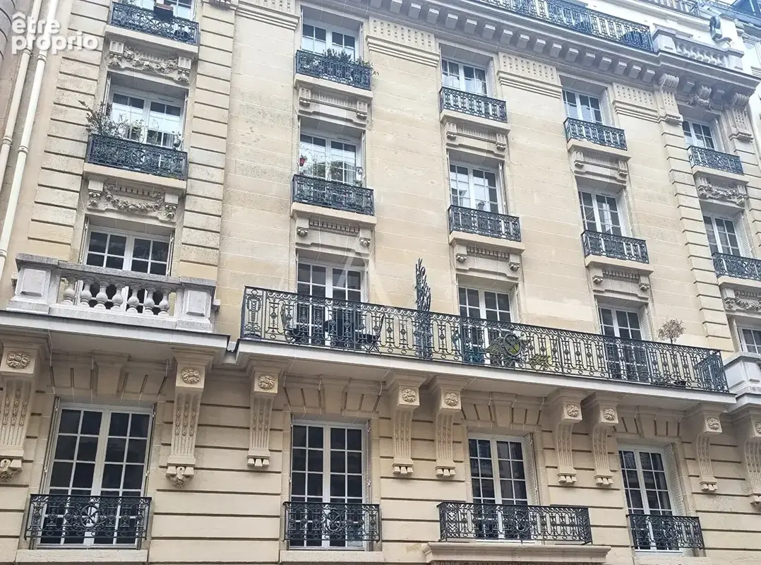 Quartier TERNES - beau 3 pièces avec balconnets - photo 11
