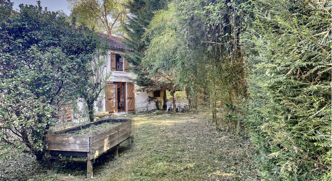 Dordogne maison de bourg en pierre avec terrain - photo 4