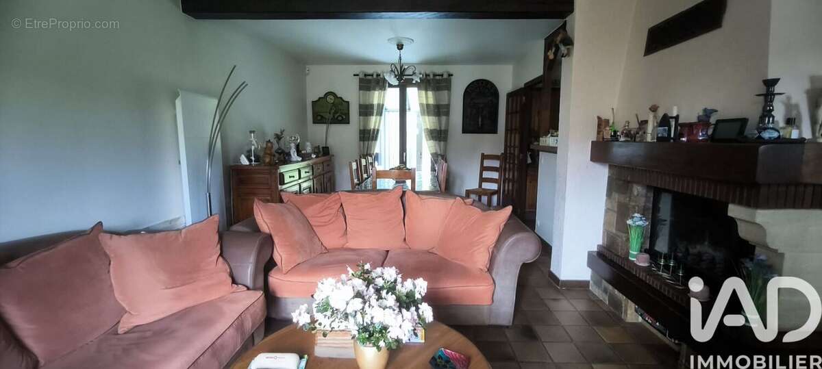 Maison 134 m² à Mello  - photo 4