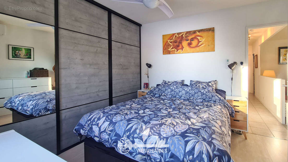 Maison à MONTAREN-ET-SAINT-MEDIERS