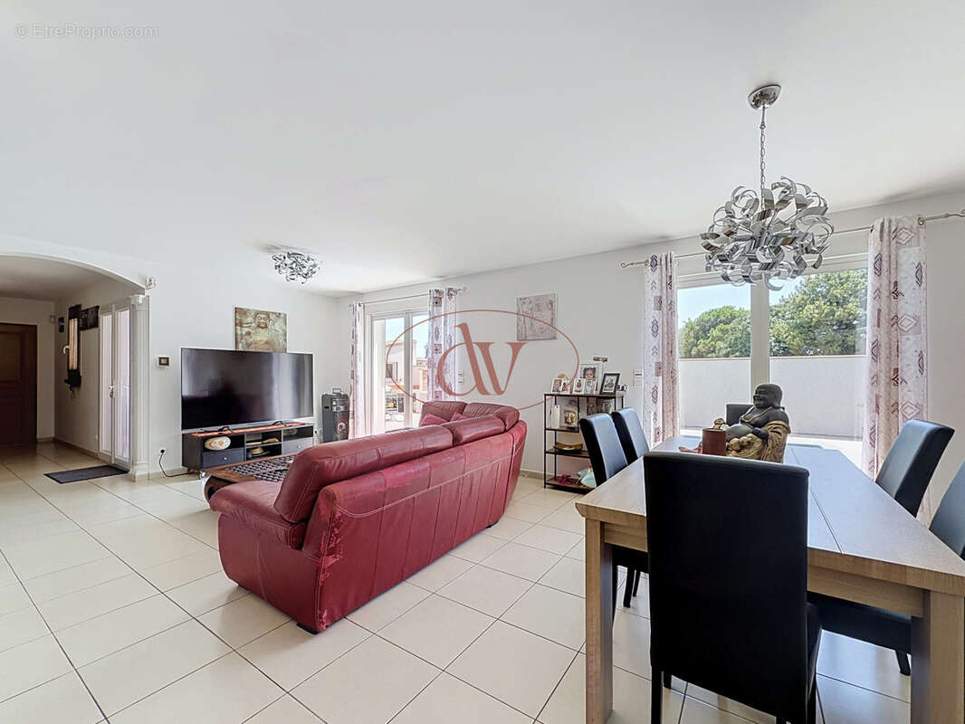 Maison 3 faces  de 131 m2 ( elne ) - photo 6