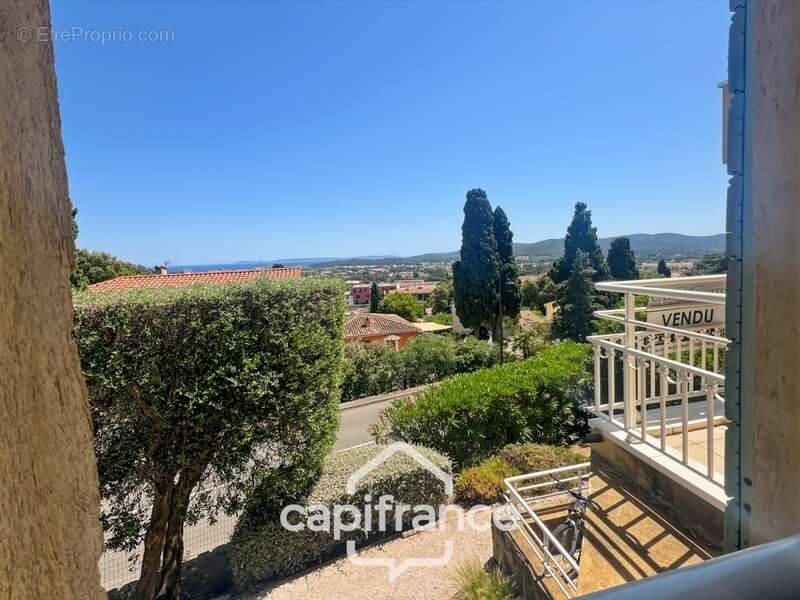 Appartement à BORMES-LES-MIMOSAS