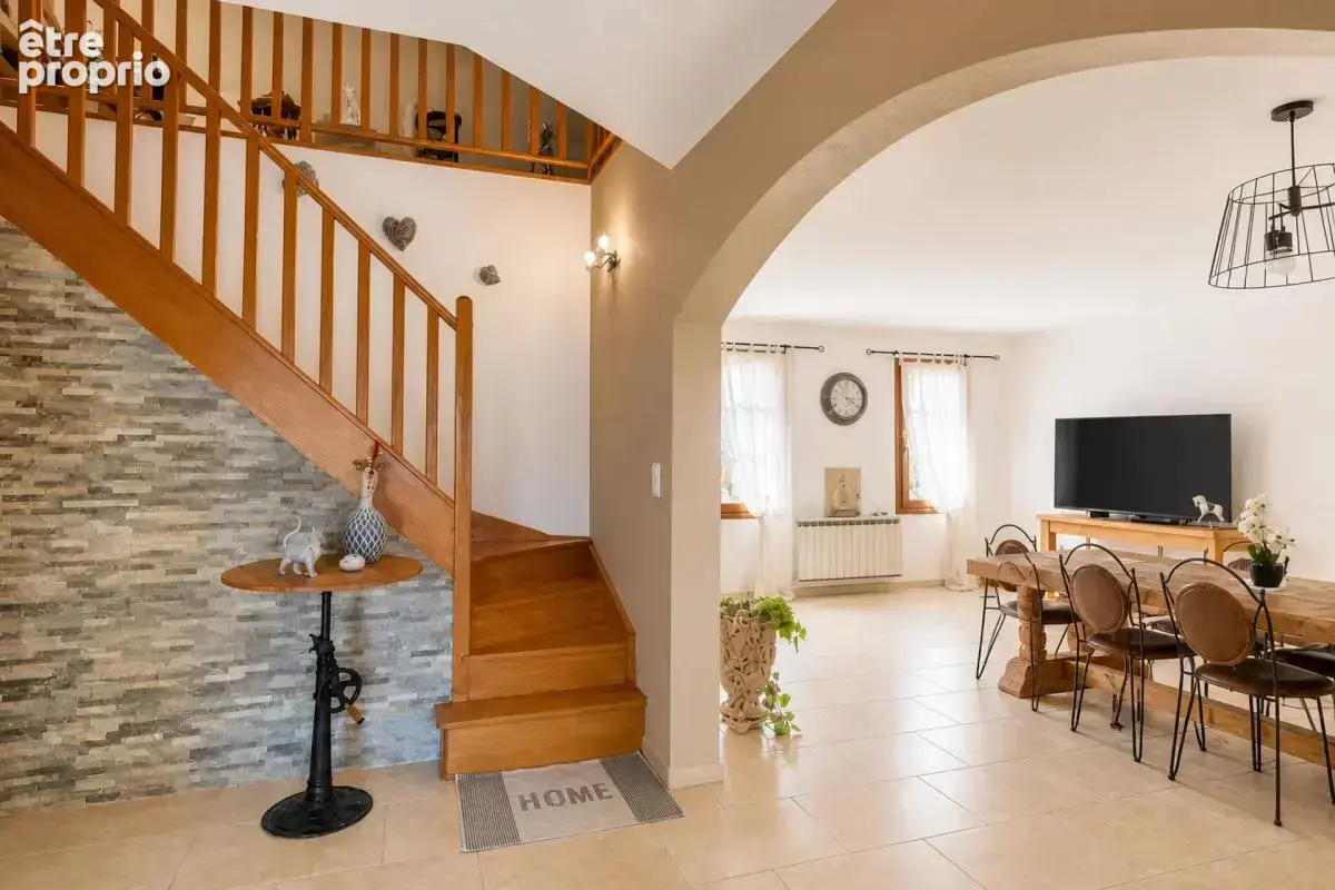 Maison de 6 pièces de 210 m² à Le Bouchage - photo 6