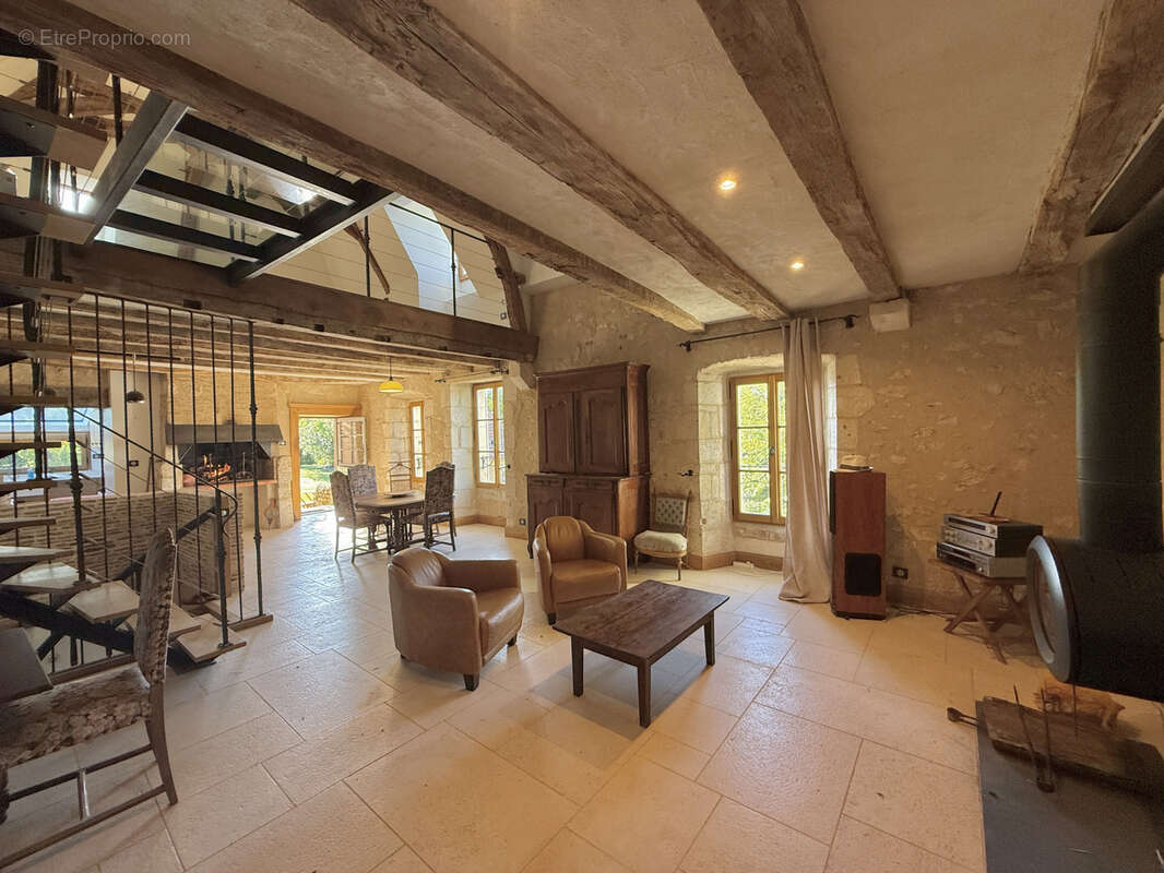 Maison à ANGLES-SUR-L&#039;ANGLIN