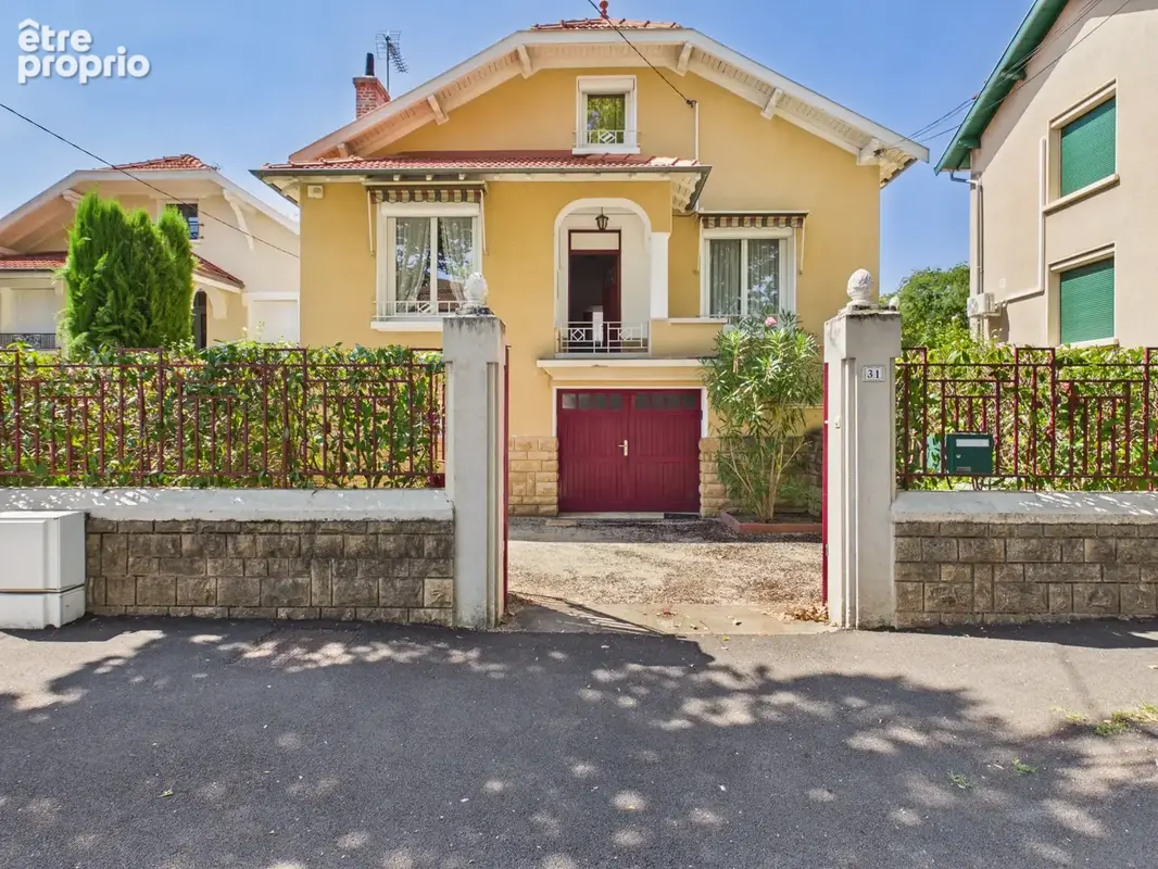 Photo Maison à Bron au prix de 539 000€