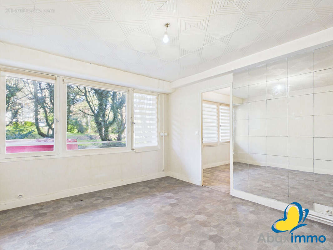 Appartement à HEROUVILLE-SAINT-CLAIR