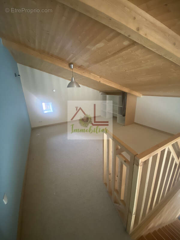 Maison à BERRIAS-ET-CASTELJAU