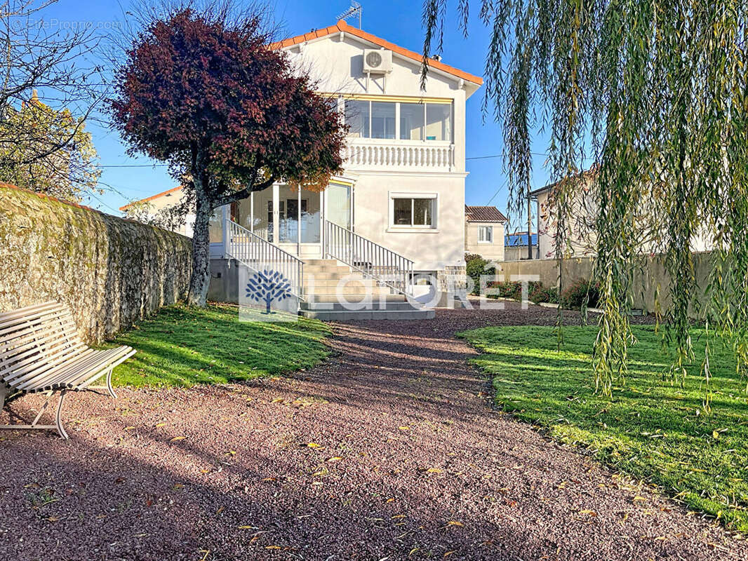 Charmante maison - Plein centre-ville - photo 2
