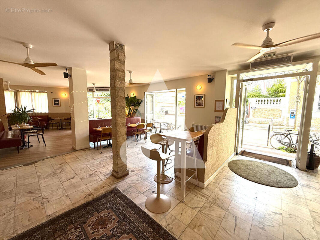 Commerce à SAINT-MAUR-DES-FOSSES