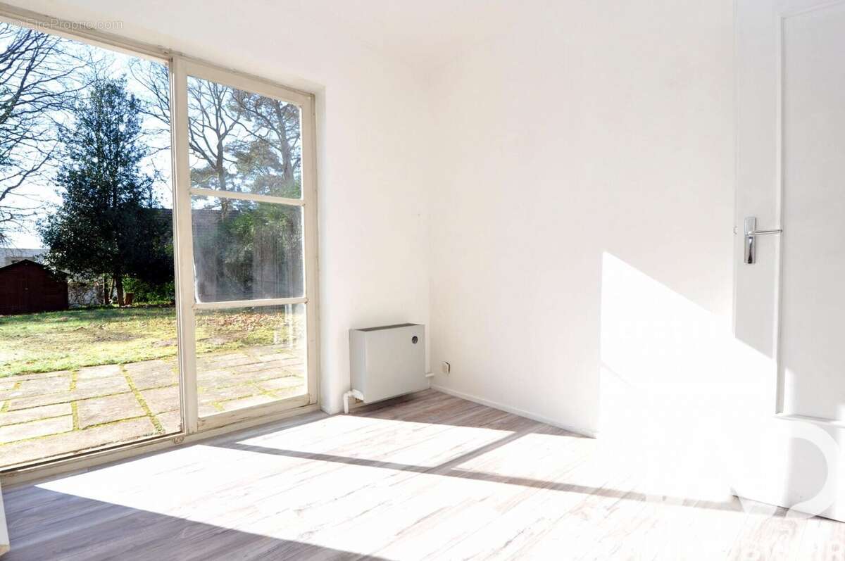 Photo 6 - Maison à BRUYERES-LE-CHATEL