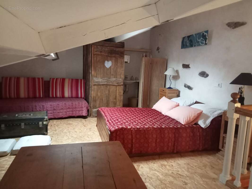 Maison à SAINT-MARTIAL