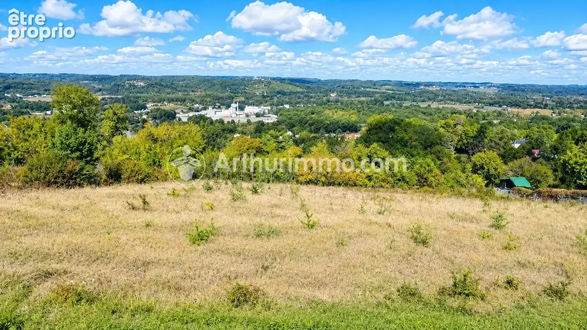 Saint-astier – terrain à bâtir de 1380 m² - photo 3