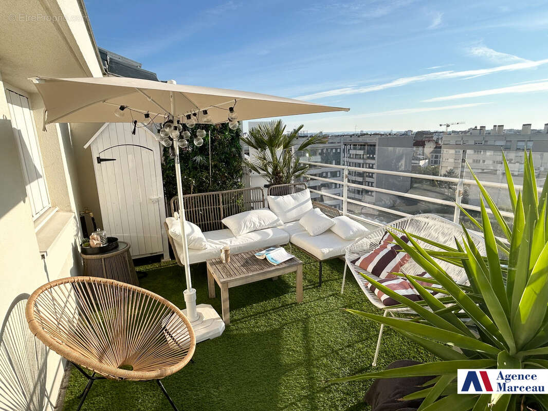 Appartement à COURBEVOIE