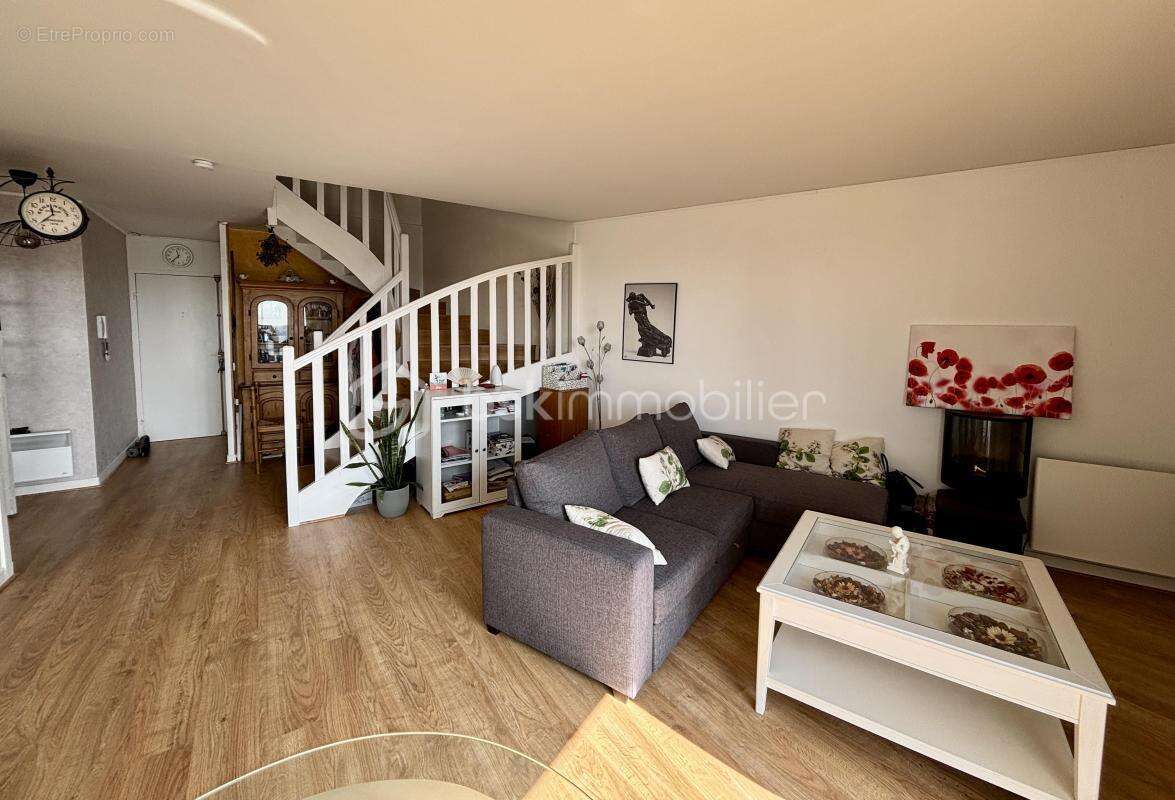 Appartement à CHAMBRAY-LES-TOURS