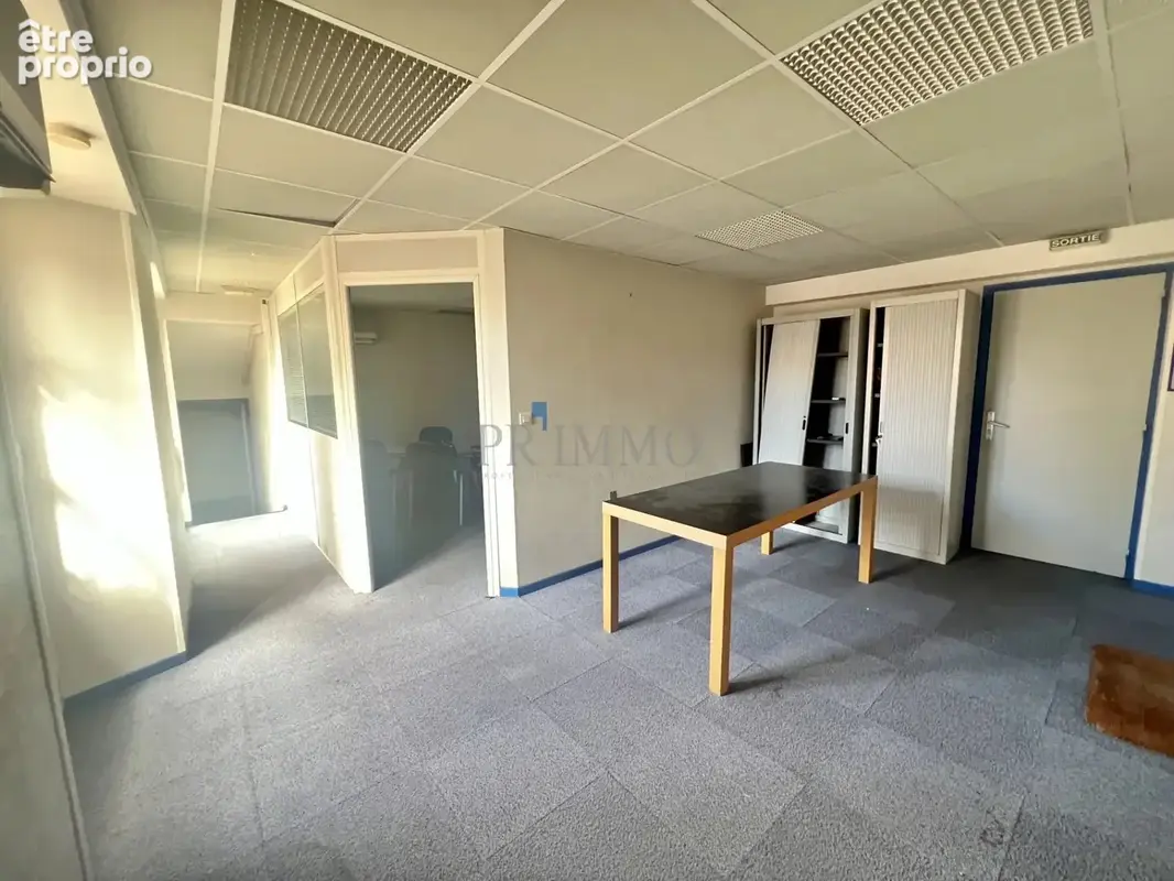 Fréjus Centre Immeuble entier à vendre avec ascenseur et ter - photo 5