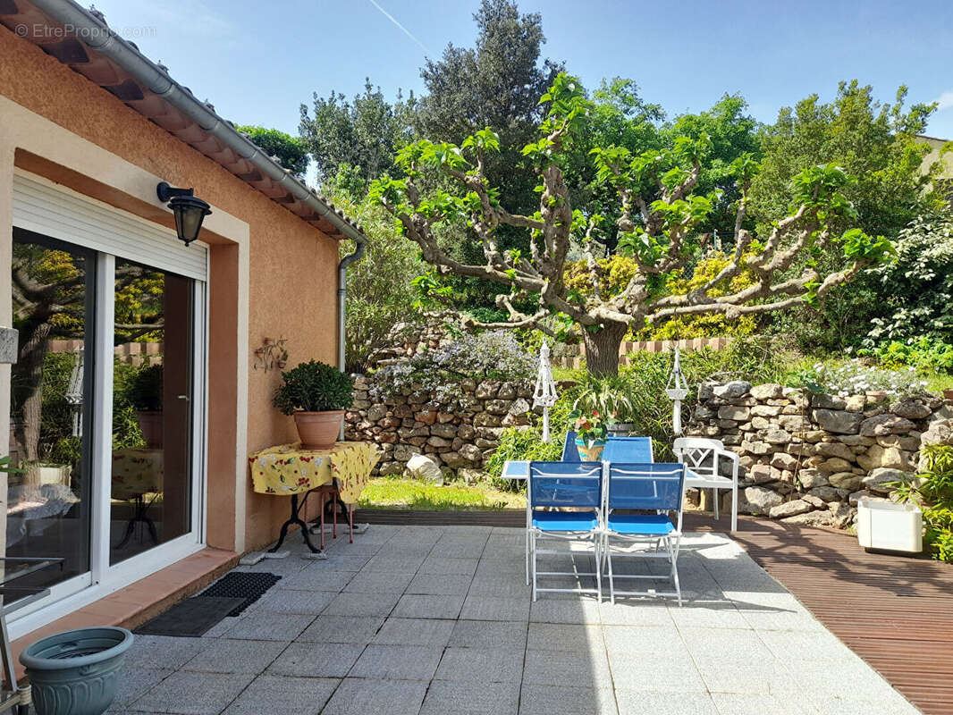 Le Thoronet : charmante villa au calme avec vue et piscine sur terrain clos - photo 5