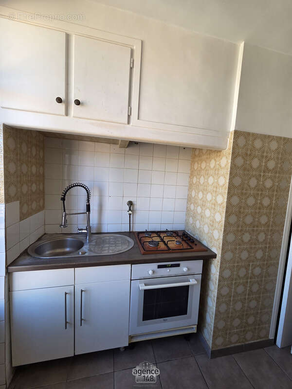 Appartement à MARSEILLE-3E