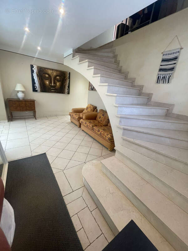 Maison à ROQUEBRUNE-SUR-ARGENS