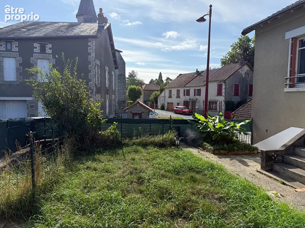 Maison à rénover avec jardin et garage - Les Billanges - photo 3