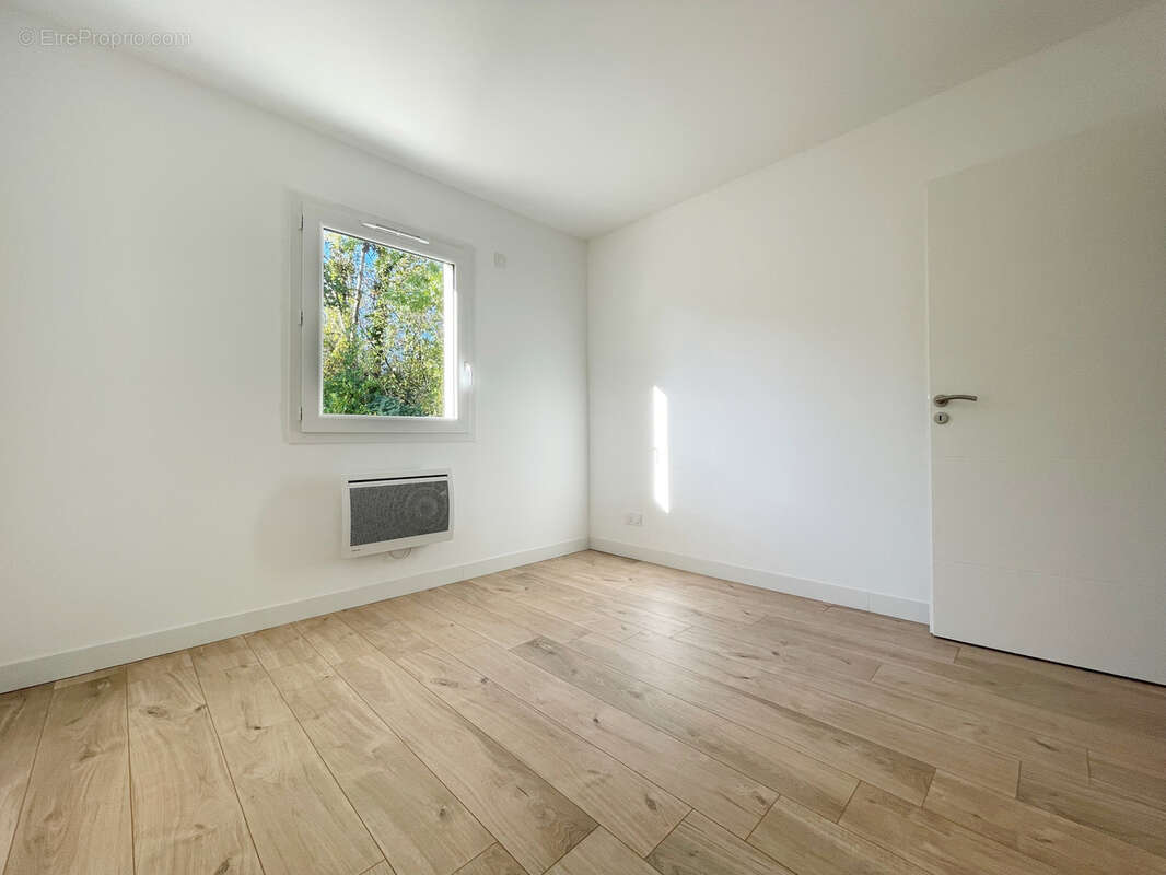 Maison à SEREZIN-DE-LA-TOUR