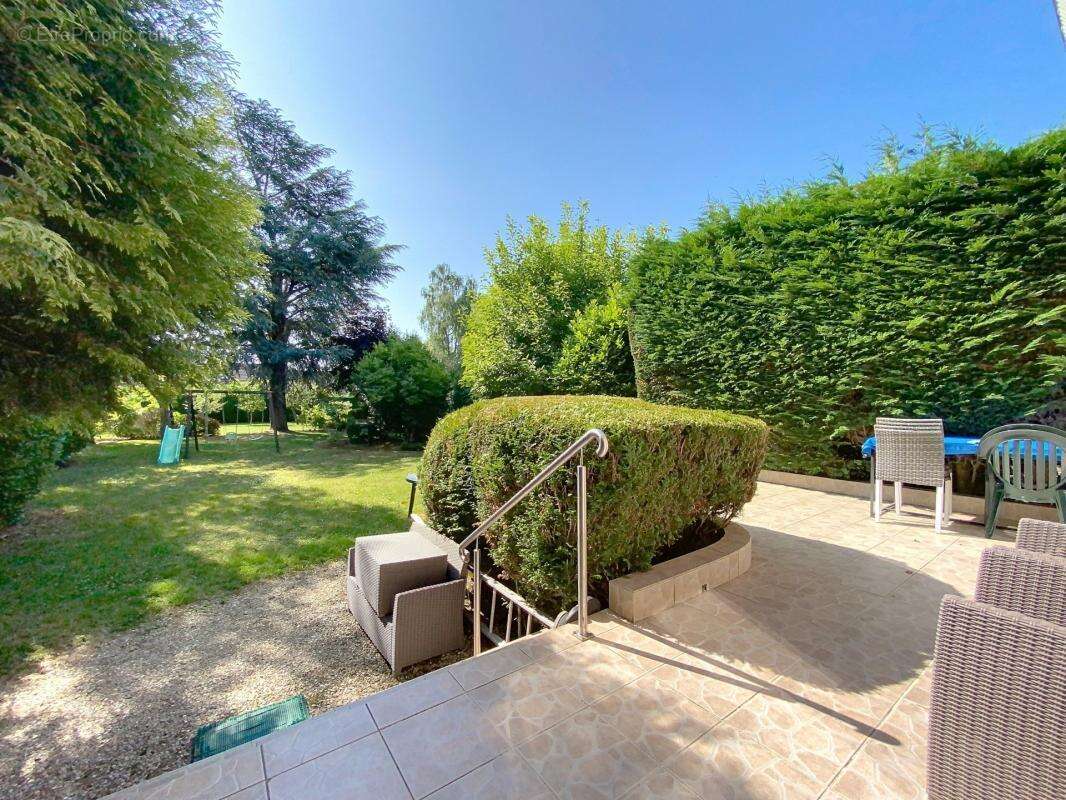 Maison à LA CHAPELLE-D&#039;ARMENTIERES