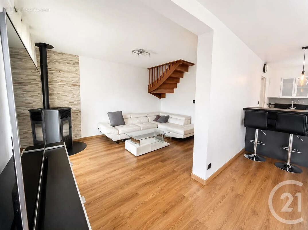 Maison 130 m² à Vauciennes  - photo 2
