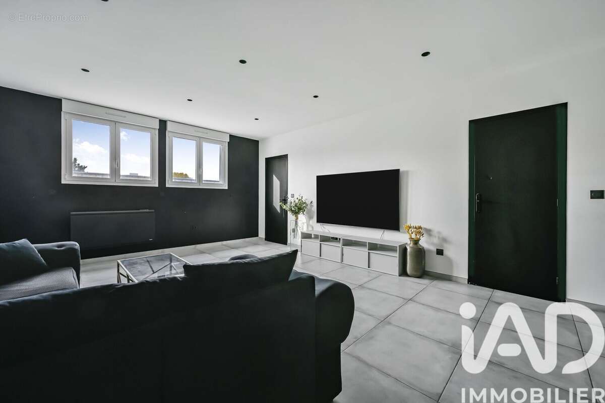 Photo 2 - Appartement à LIVRY-GARGAN