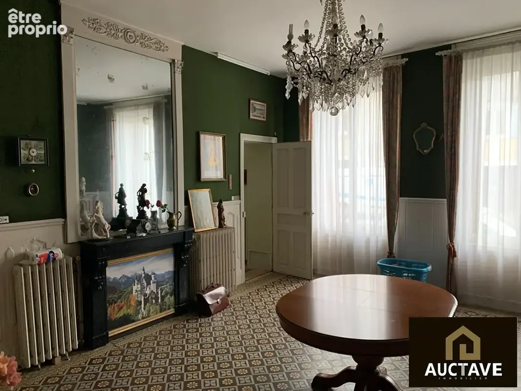 Alencon - maison de caractere  avec 9 garages - photo 2