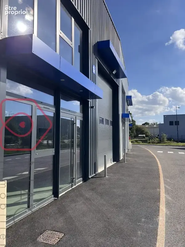 Cellule d'activité NEUVE et ISOLÉE  170 m²  emplacement stratégique Miniac-Morvan - photo 6