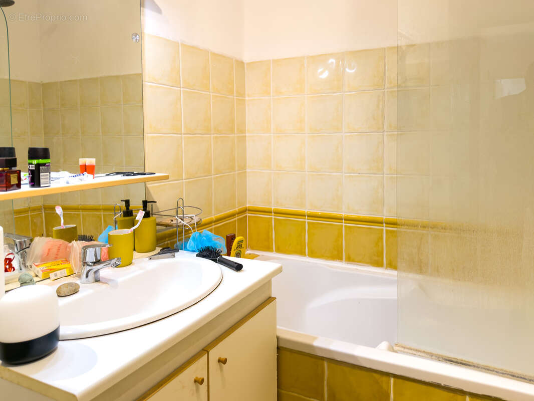 Appartement à LA LONDE-LES-MAURES