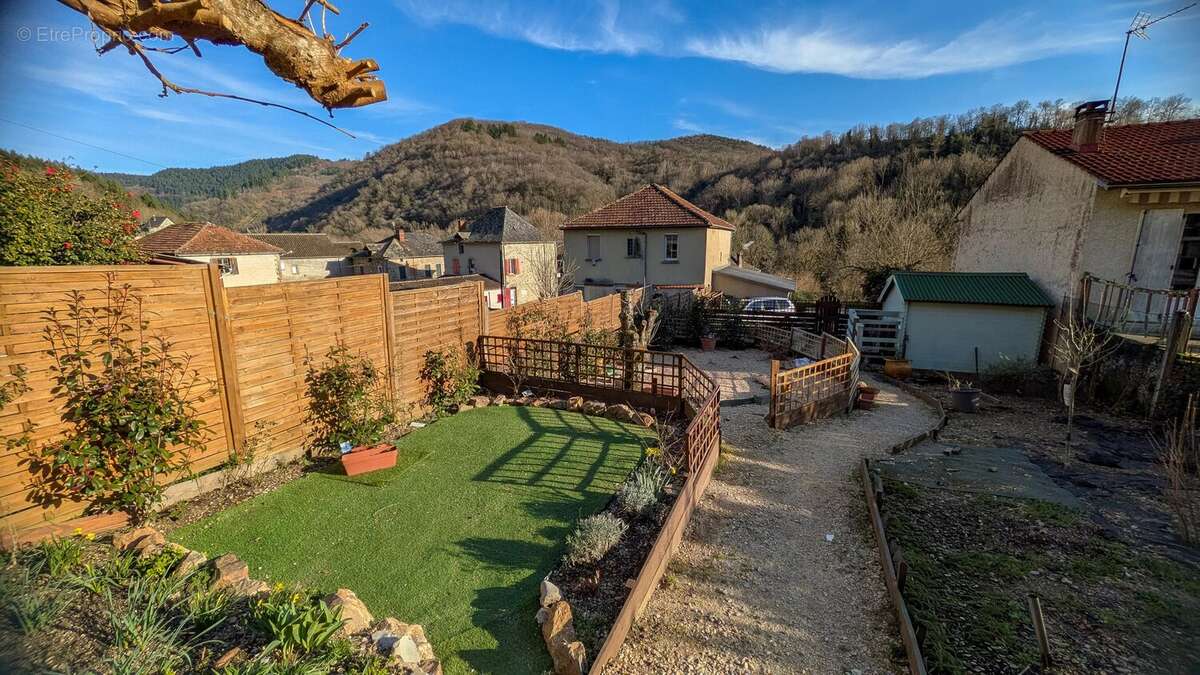 Maison à CAHUS