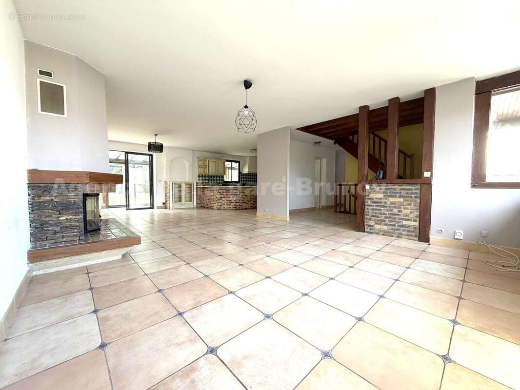 Sejour - Maison à BRUNOY