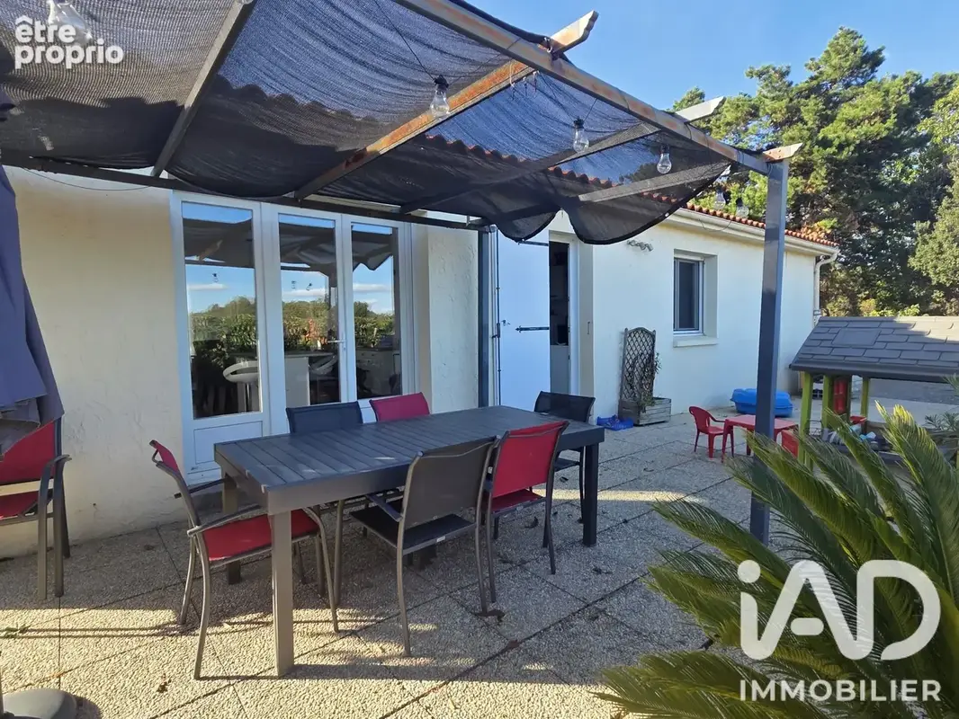 Photo 1 - Maison à LA CHAPELLE-HERMIER