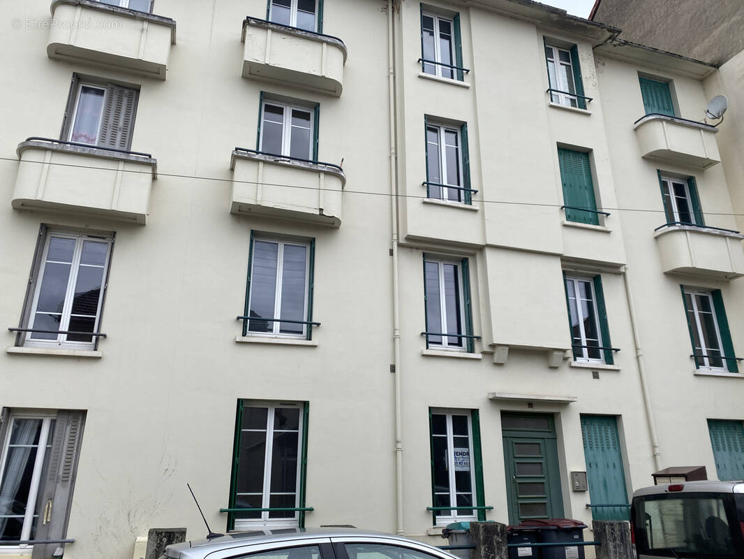 Appartement à SAINTE-SAVINE