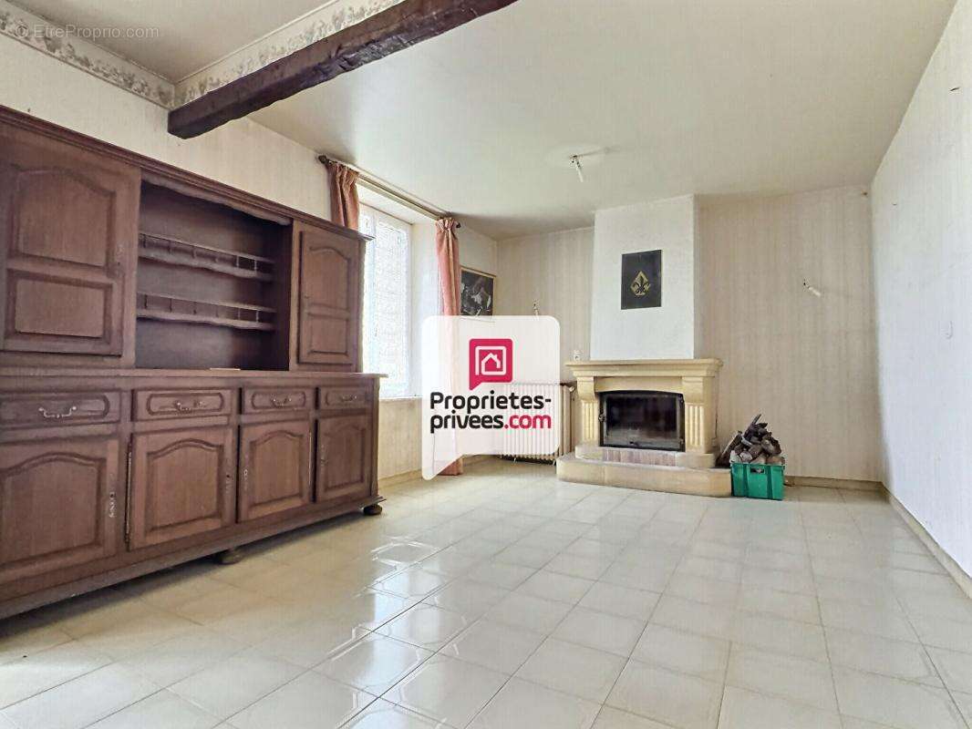 Maison  T5/6 d'env. 200 m2 avec étang, verger et nombreuses annexes sur  SANILHAC (24660) - photo 4