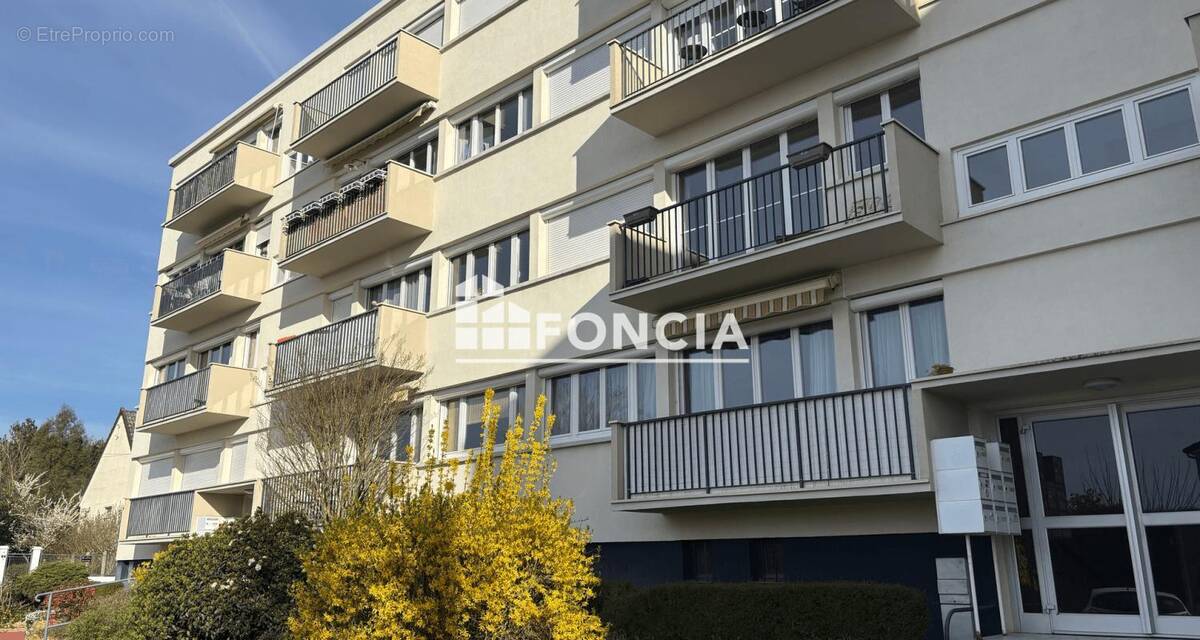 Appartement à VERRIERES-LE-BUISSON