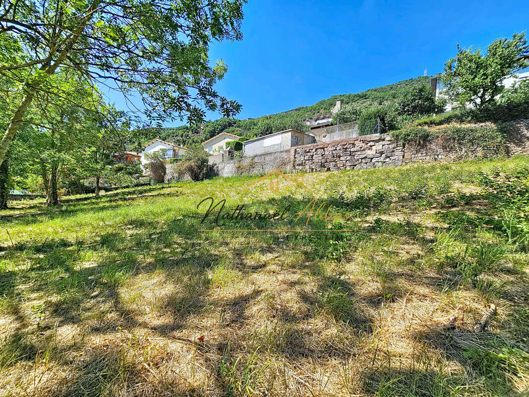 Grand terrain constructible aux Cazes - photo 8