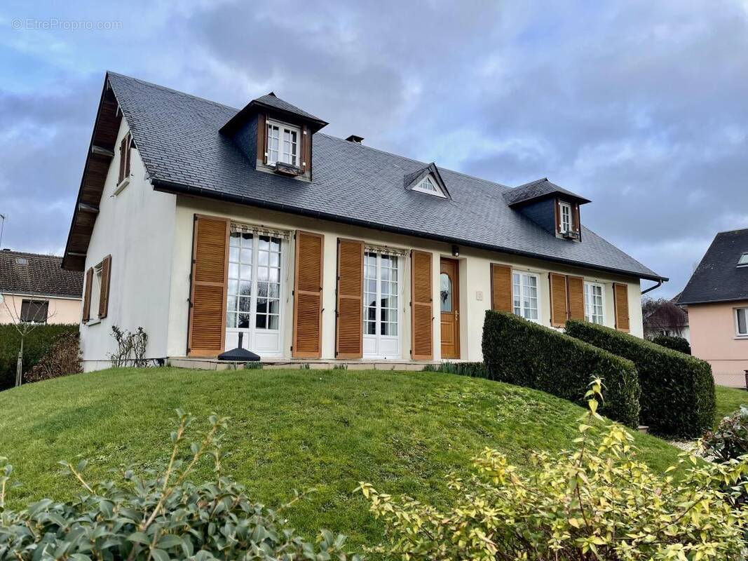 Maison à OUILLY-LE-VICOMTE