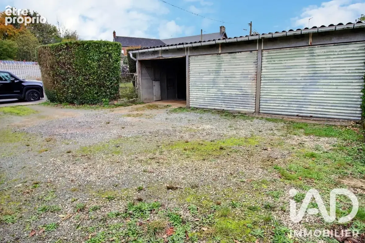 Photo 1 - Parking à LA FERTE-MACE