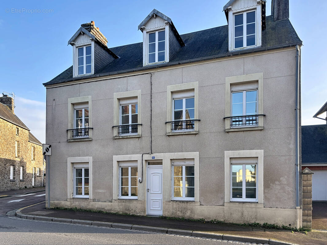 Maison à LA HAYE-DU-PUITS