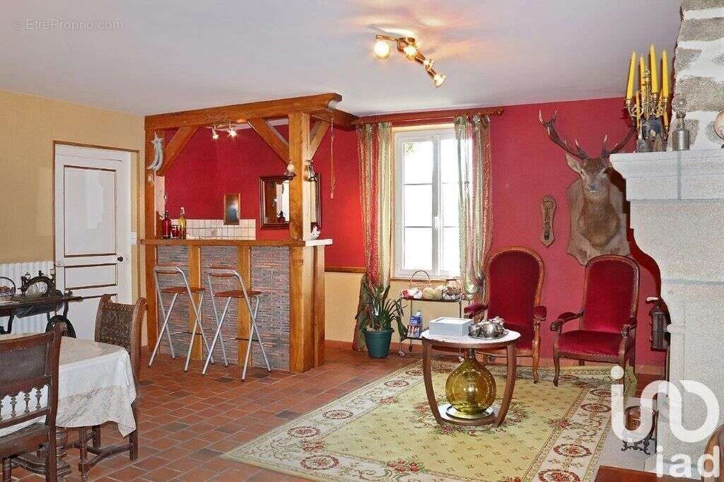 Maison 220 m² à Merinchal  - photo 5