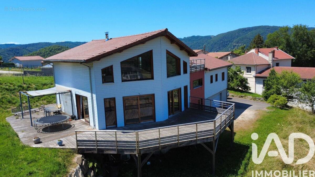 Photo 1 - Maison à SAINT-PAUL-EN-CORNILLON