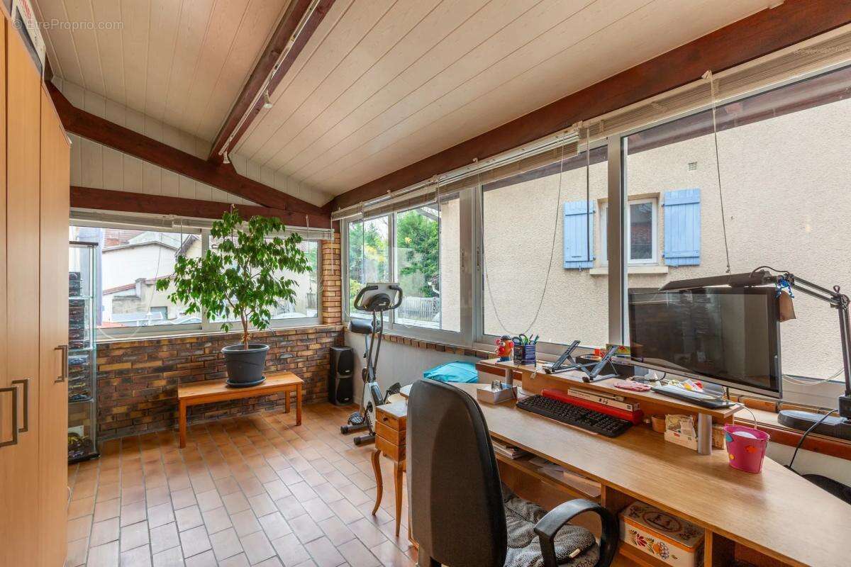 Appartement à GIVORS